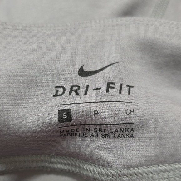 Women's Running Crops Nike Epic Lux Running Training Tights Size Small - Picture 3 of 4